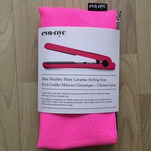 NWT mini hair straightener flat iron tools